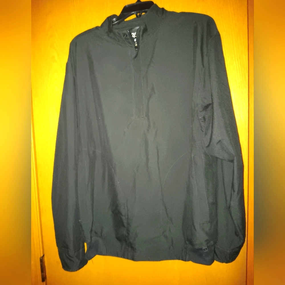 Men's size large,  Zero Restriction lightweight pullover shirt